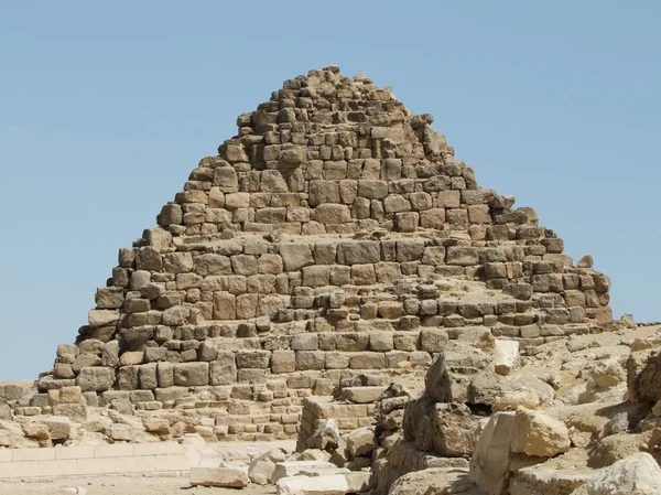 皇后在埃及的金字塔 — 图库照片