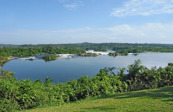 Rivier Nijl landschap in de buurt van jinja in Oeganda — Stockfoto