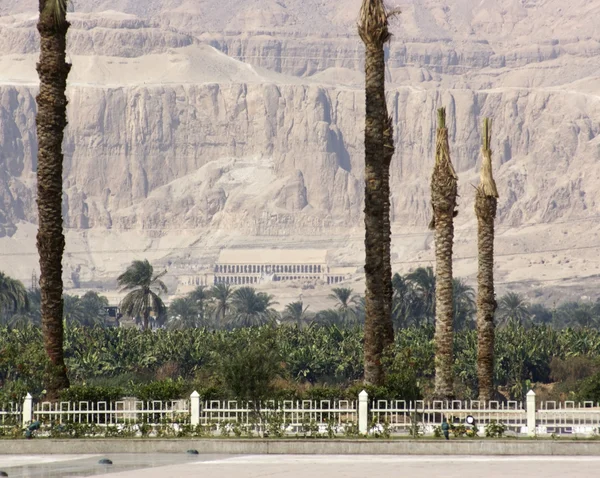 Em torno do Templo Mortuário de Hatshepsut — Fotografia de Stock