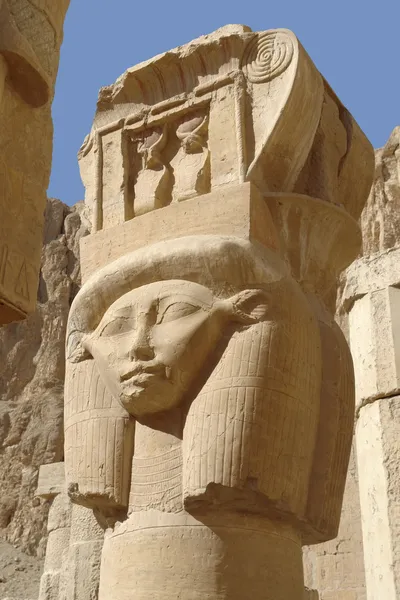 Escultura no Templo Mortuário de Hatshepsut — Fotografia de Stock