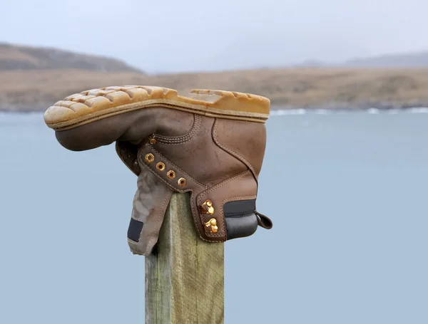 Outdoor-Schuh auf einem Stapel — Stockfoto