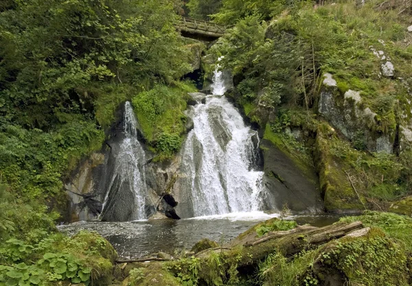 Ідилічному Тріберг водоспади — стокове фото