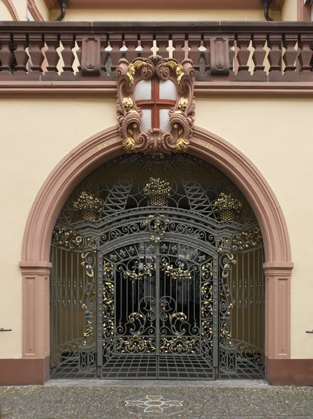 フライブルクで装飾的なゲート — ストック写真