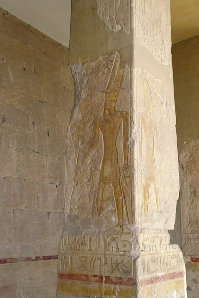 Coluna no Templo Mortuário de Hatshepsut — Fotografia de Stock