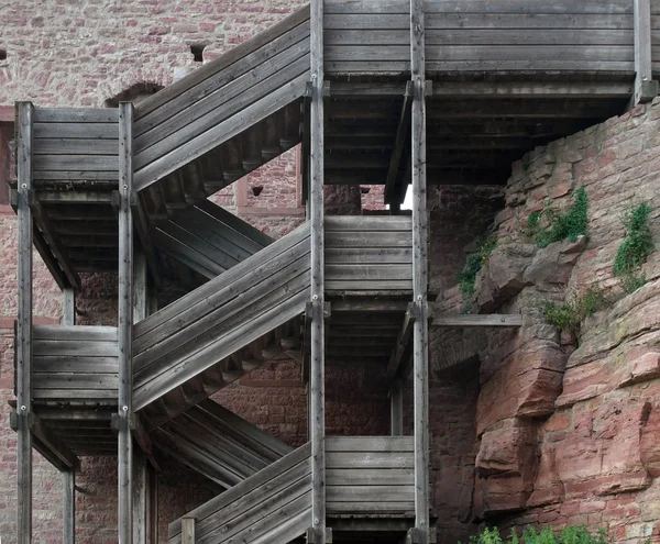 Деревянная лестница в замке Вертхайм — стоковое фото