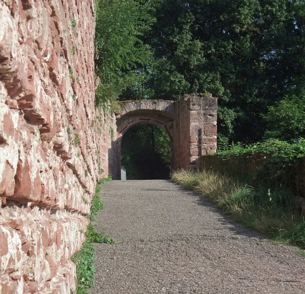 Archway rond wertheim kasteel — Stockfoto