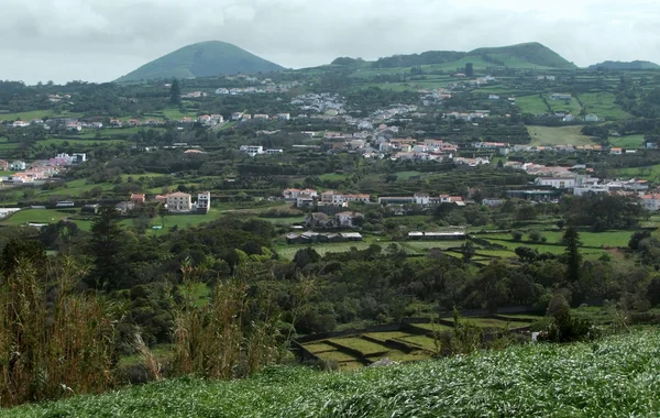 Bewolkt landschap op de Azoren — Stockfoto