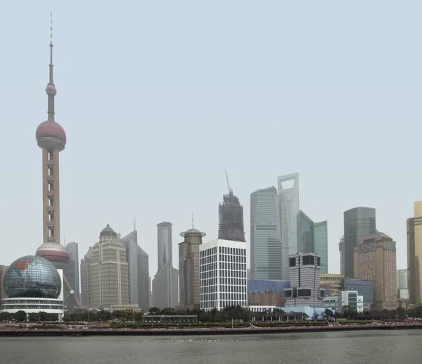 Xangai no rio Huangpu — Fotografia de Stock