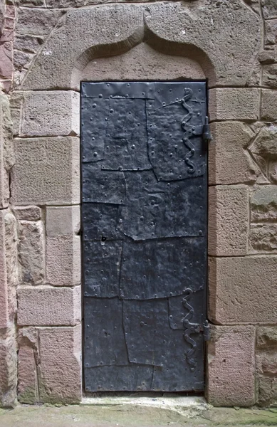 Historiska dörren på haut-koenigsbourg castle — Stockfoto