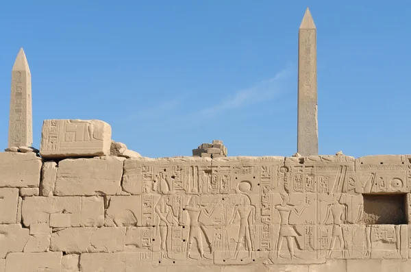Obeliscos na esquadra de Amun-Re no Egito — Fotografia de Stock