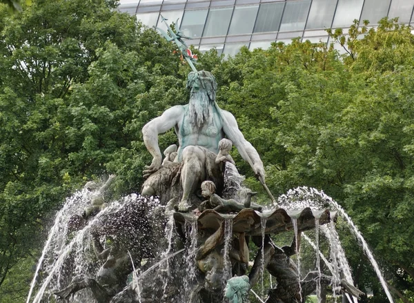 在柏林的喷泉 — 图库照片