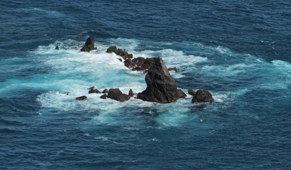 Roca y mar —  Fotos de Stock