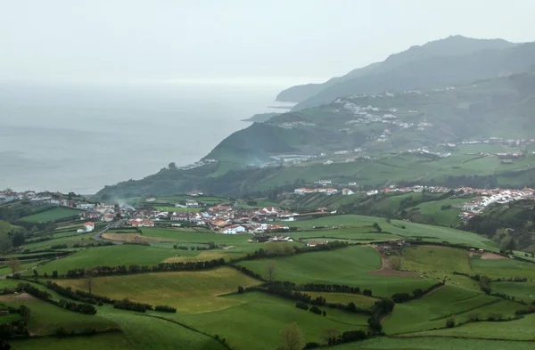 Küstenlandschaft im Hochwinkel auf den Azoren — Stockfoto