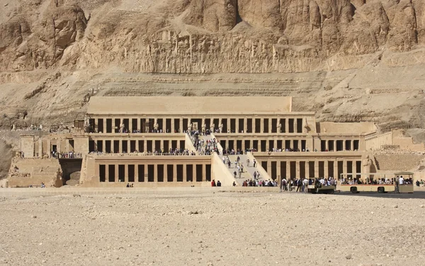 Mortuary Temple of Hatshepsut — Stock Photo, Image