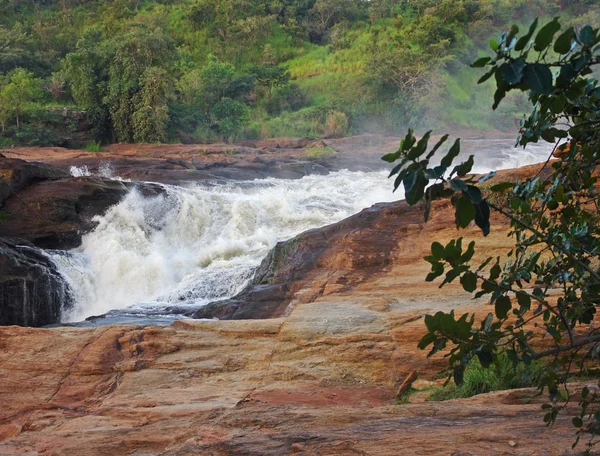 Raging torrent en Murchison Falls — Foto de Stock