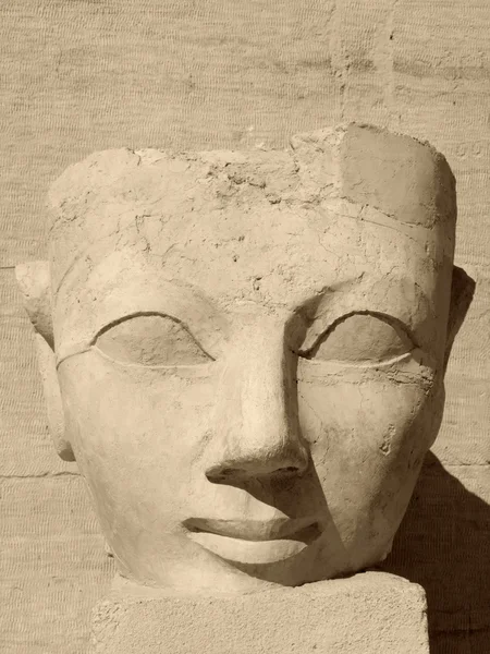 Ancient face of Hatschepsut — Stock Photo, Image
