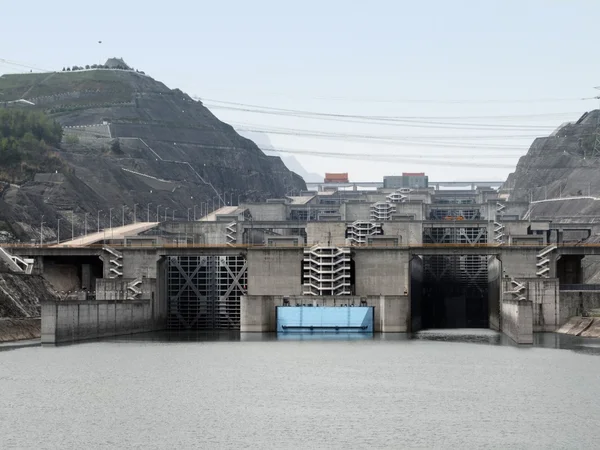 Гребля три ущелини у Китаї — стокове фото