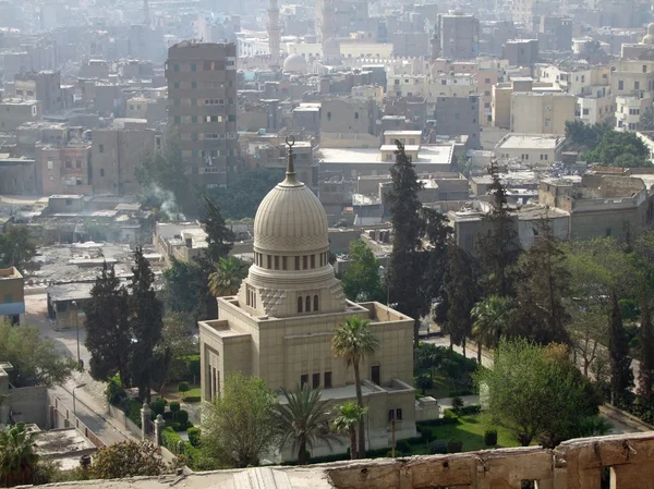 Вид с воздуха Каира в солнечной атмосфере — стоковое фото