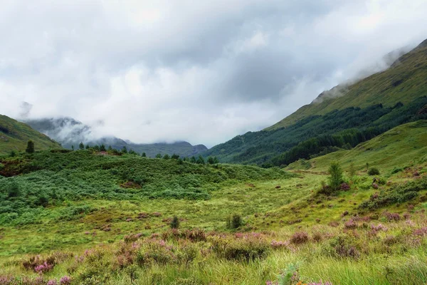Getrübte Glenfinnan-Landschaft — Stockfoto