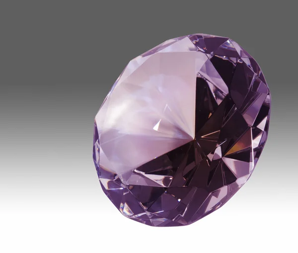 Фиолетовый алмаз в градиенте — стоковое фото