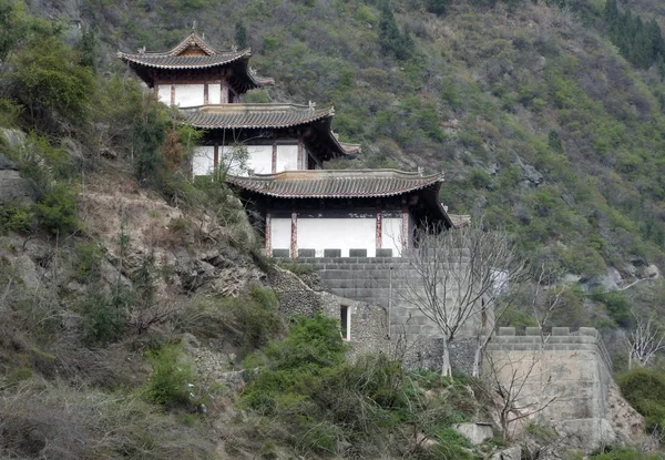 Traditional building near Yangtze River — Stock Photo, Image