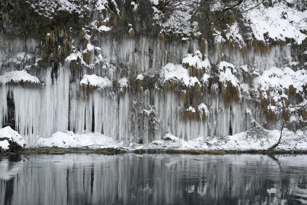 Lots of icicles — Stock Photo, Image