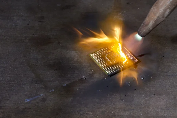 Burning a cpu — Stock Photo, Image