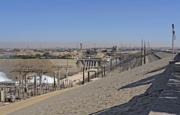 Barragem de Aswan com energia hidrelétrica no Egito — Fotografia de Stock