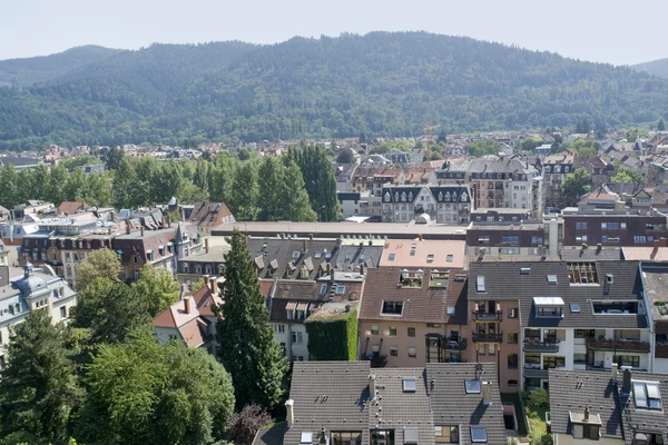 Vue aérienne de Fribourg-en-Brisgau dans une ambiance ensoleillée — Photo