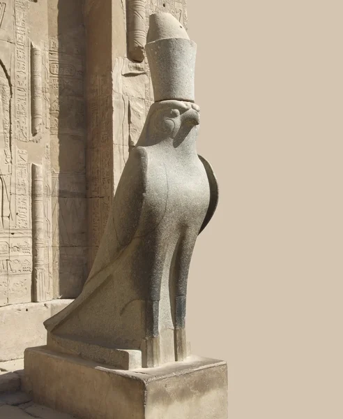 Statua wokół świątyni Horusa w edfu — Zdjęcie stockowe