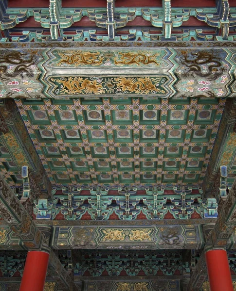 Colorato soffitto cinese — Foto Stock