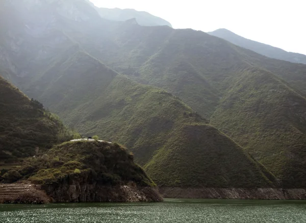 Berge am Jangtse — Stockfoto
