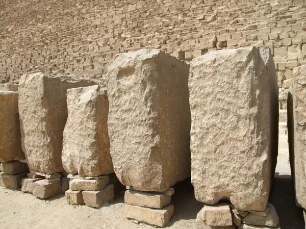Pyramide de Khéops et de pierres — Photo