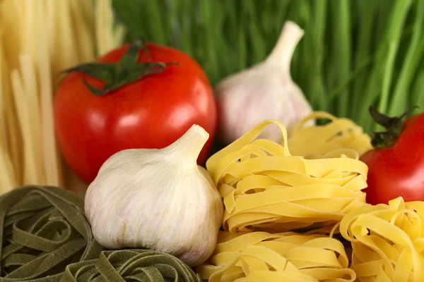 Tagliatelle with Garlic and Tomato