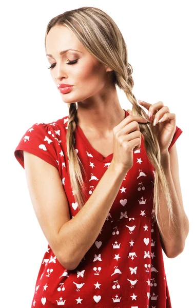 素敵な女の子彼女の髪を編む — ストック写真