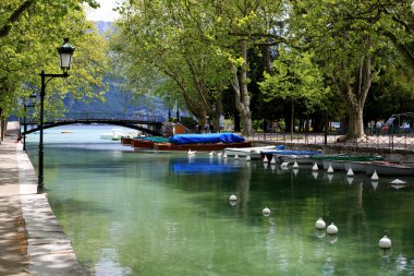 Annecy canal clipart