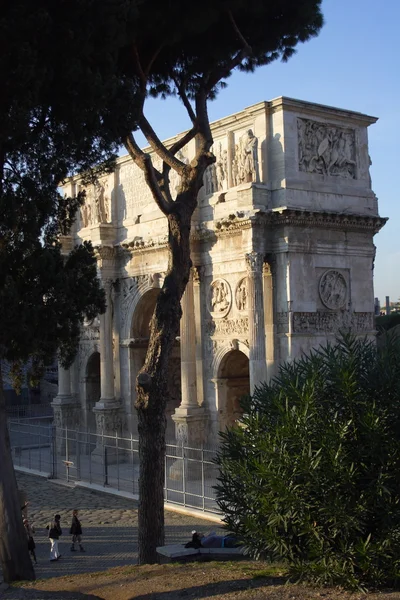 Римская арка Константина — стоковое фото