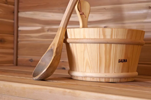Cubo de madera en sauna — Foto de Stock