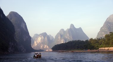 Guilin dağlar Çin