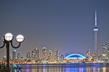 Toronto gece manzarası cn tower downtown gökdelen günbatımı canad