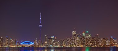 Toronto gece manzarası cn tower downtown gökdelen günbatımı canad