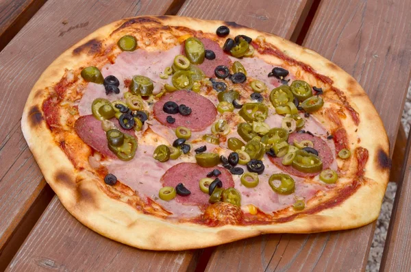 Elszigetelt pizza — Stock Fotó