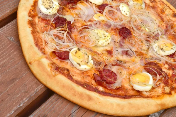 Izole pizza — Stok fotoğraf
