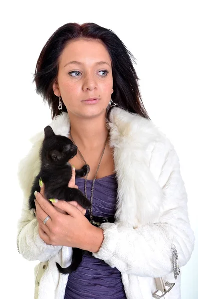 Šťastná žena s kočkou — Stock fotografie