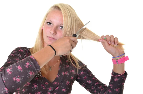 Beyaz arka plan üzerinde izole bıçak ile sarışın kız — Stok fotoğraf