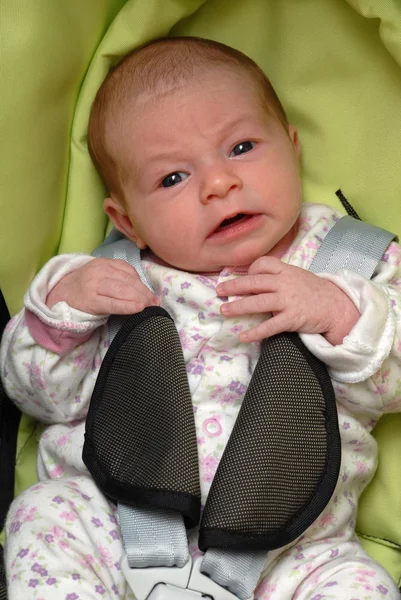 汽车安全座椅的婴儿 — 图库照片