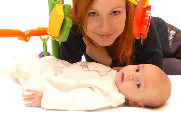 Foto van gelukkig moeder met baby over wit — Stockfoto