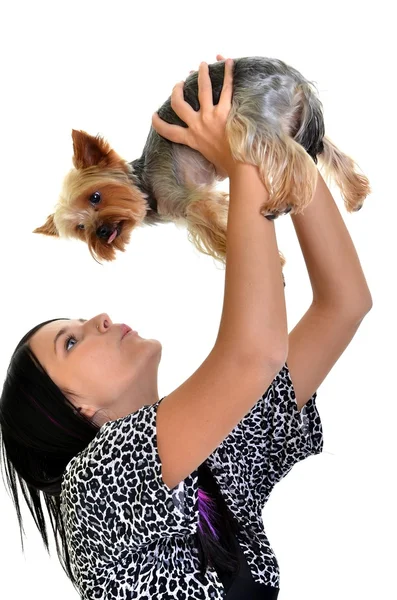 Chica jugando con cachorro perro —  Fotos de Stock