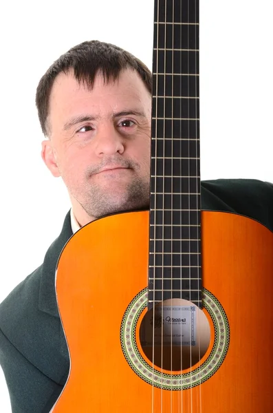 Síndrome de Down hombre con guitarra — Foto de Stock