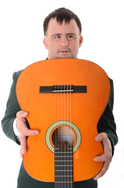 Sindrome di Down uomo con chitarra — Foto Stock